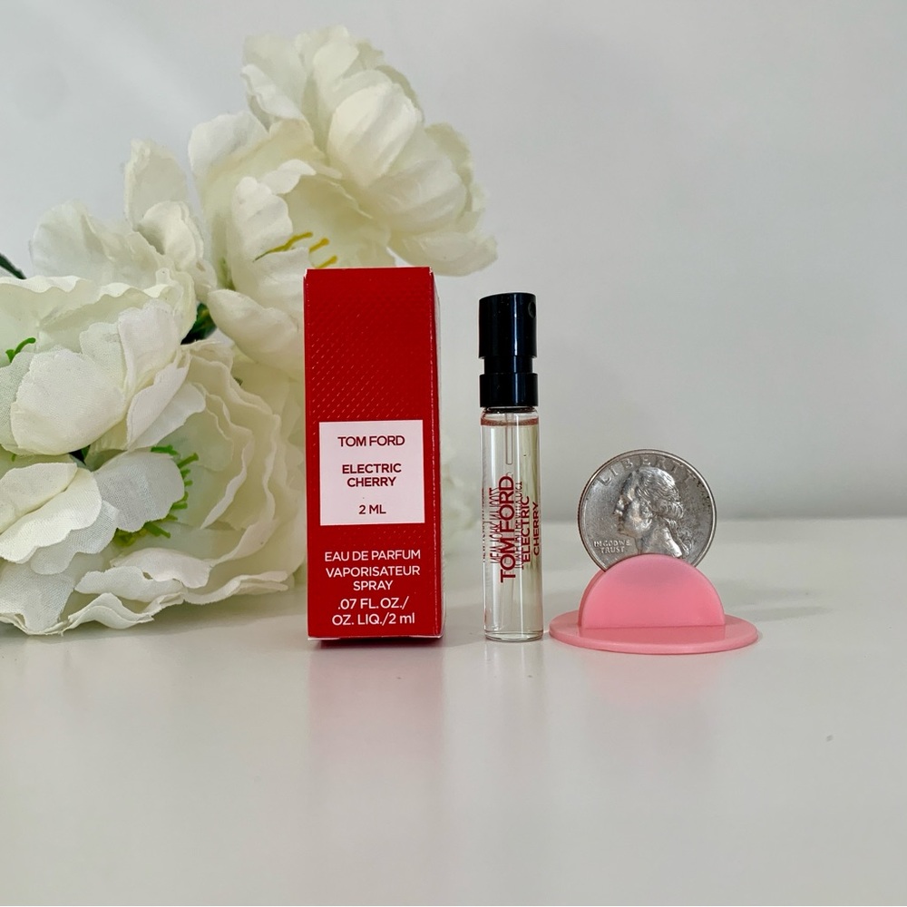 Tom Ford Electric Cherry Sample Spray 2ml/0.07oz New in Box